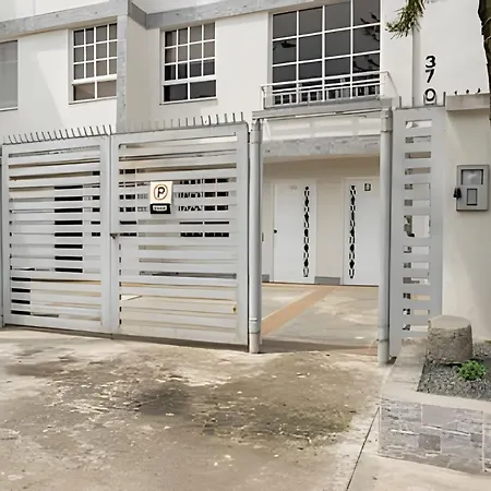 Amplios Apartamentos San Fernando Cerca A Centros Medicos Cali Exterior photo