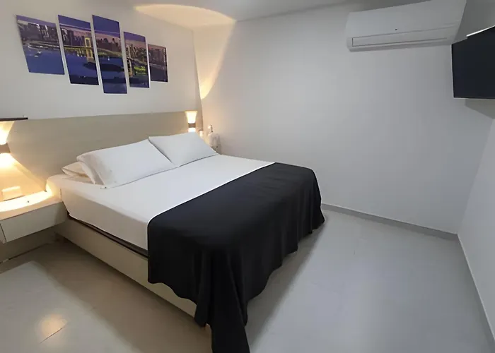Amplios Apartamentos San Fernando Cerca A Centros Medicos